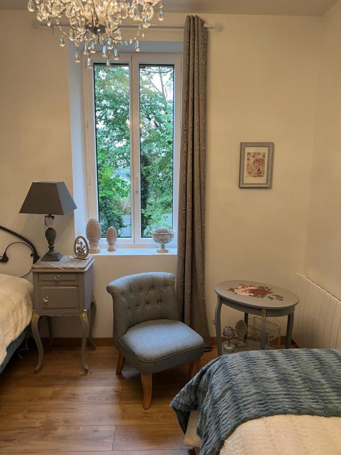 Chateau Segot Neuilly-le-Real Экстерьер фото