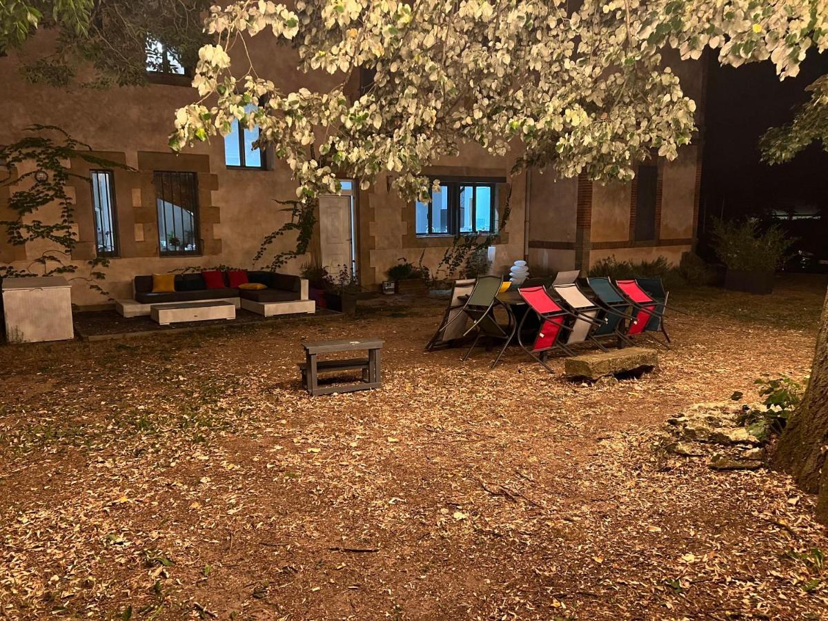 Chateau Segot Neuilly-le-Real Экстерьер фото